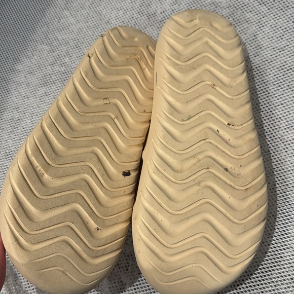 Adidas Slides - Picture 4 of 5